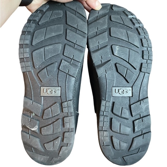 Ugg Butte II Black Boots size 5 - Picture 8 of 10